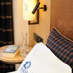 Hotel Blauer Bock 3*